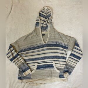 Lira beachy hooded sweater